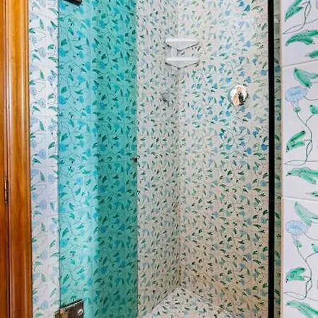 Golden Luxe - Grand With Exlusive Garden *