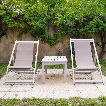 Golden Luxe - Grand With Exlusive Garden *